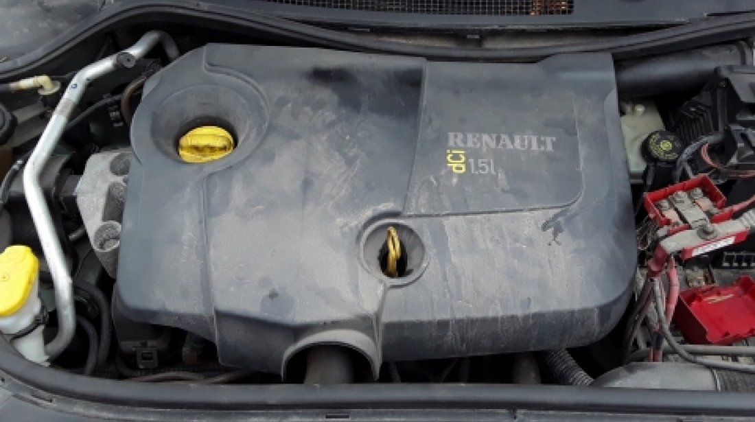 Dezmembrez Renault Megane II, an 2005, motorizare 1.5 DCI