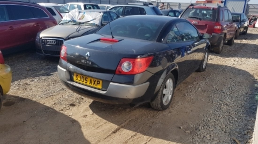 Dezmembrez Renault  Megane II ,an 2005