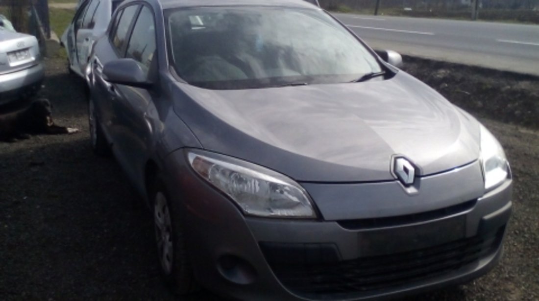 Dezmembrez Renault Megane lll, an 2010