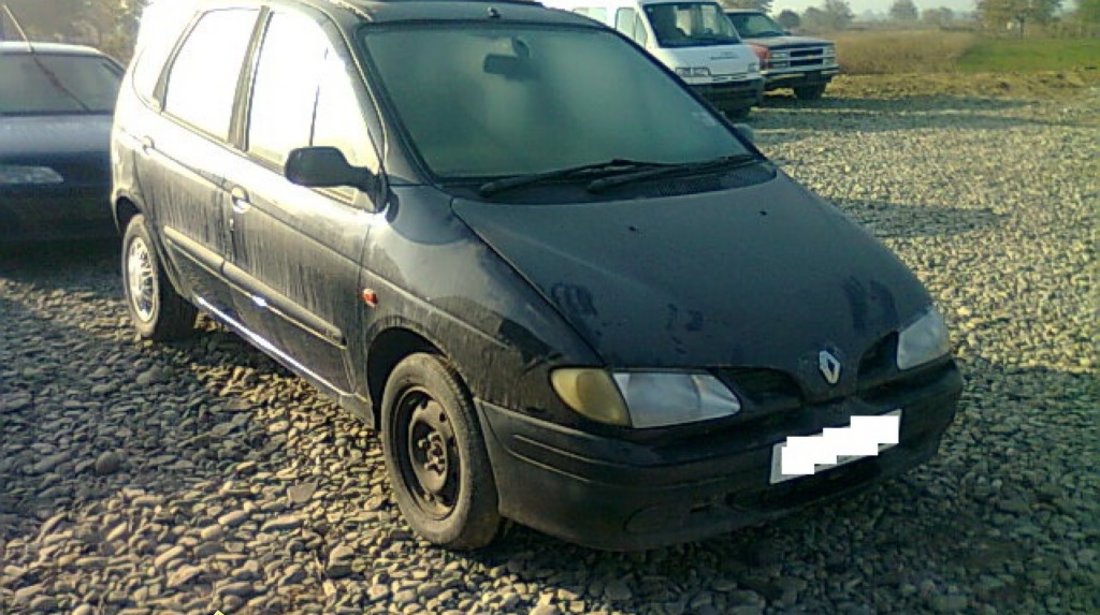 Dezmembrez Renault Megane Scenic