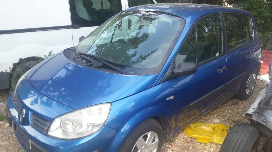 Dezmembrez Renault Scenic 1.5 DCI an 2005 euro 3