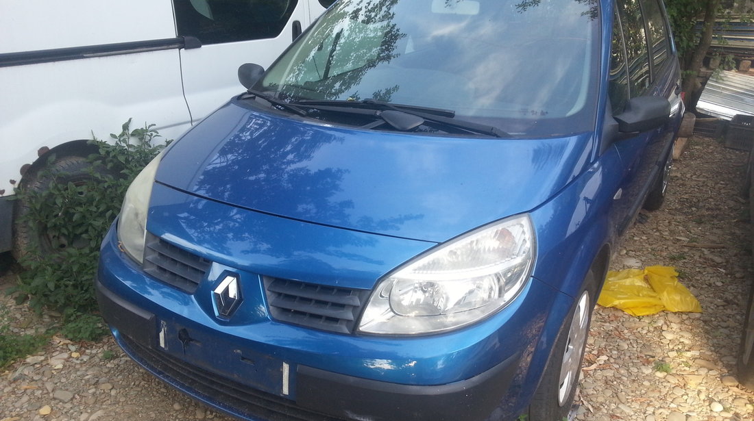 Dezmembrez Renault Scenic 1.5 DCI an 2005 euro 3