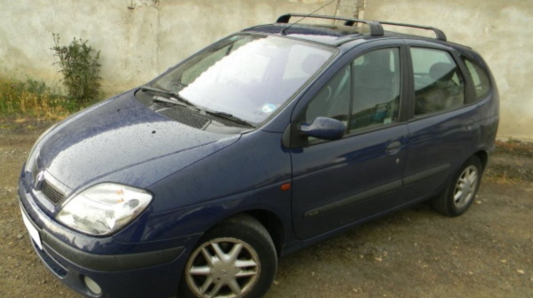 Dezmembrez Renault Scenic 1.6i 16V 2000