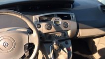 Dezmembrez RENAULT SCENIC 2004