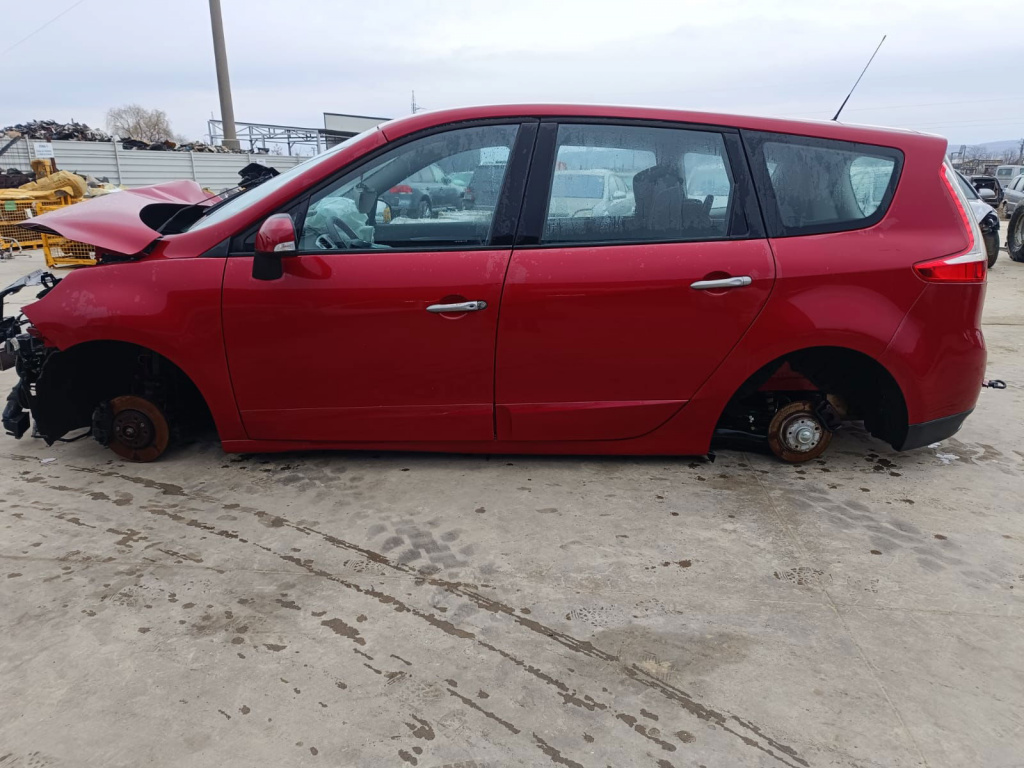 Dezmembrez Renault Scenic 3 [Fabr 2009-2015]