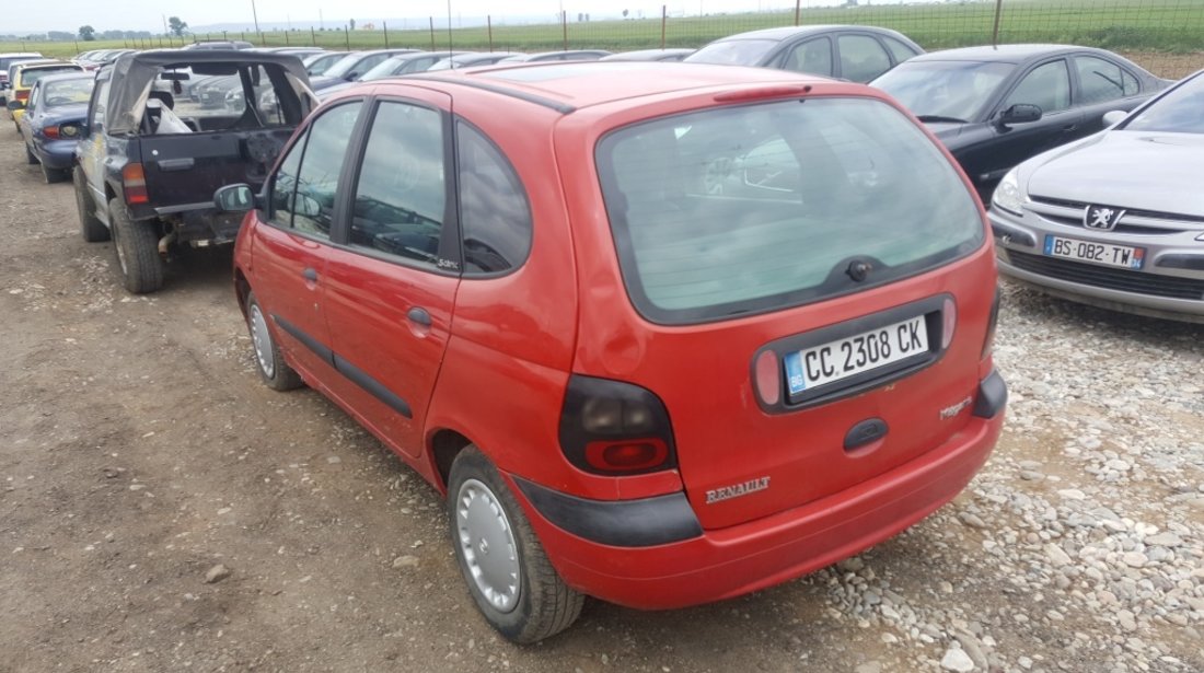 DEZMEMBREZ RENAULT SCENIC AN 1999 MOTOR 1.6