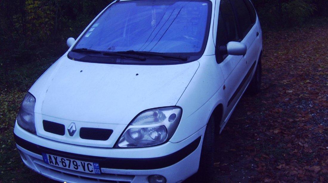 Dezmembrez renault scenic din 2002 dezmembrari peris piese auto