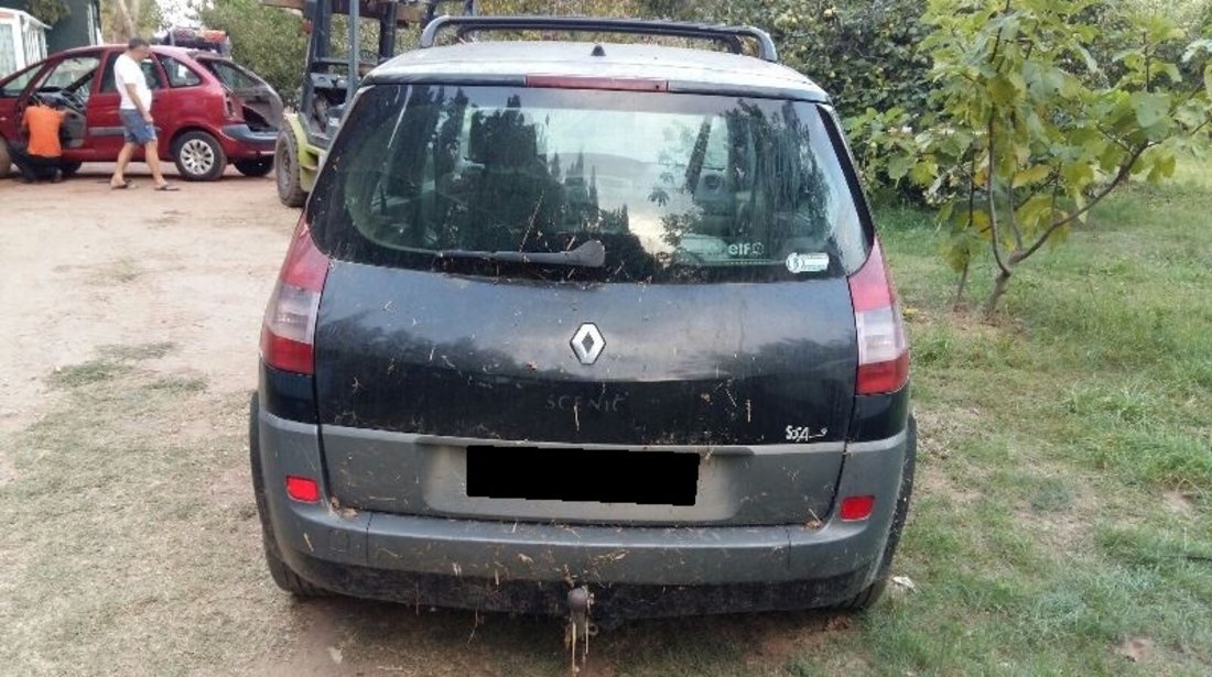 Dezmembrez Renault Scenic II