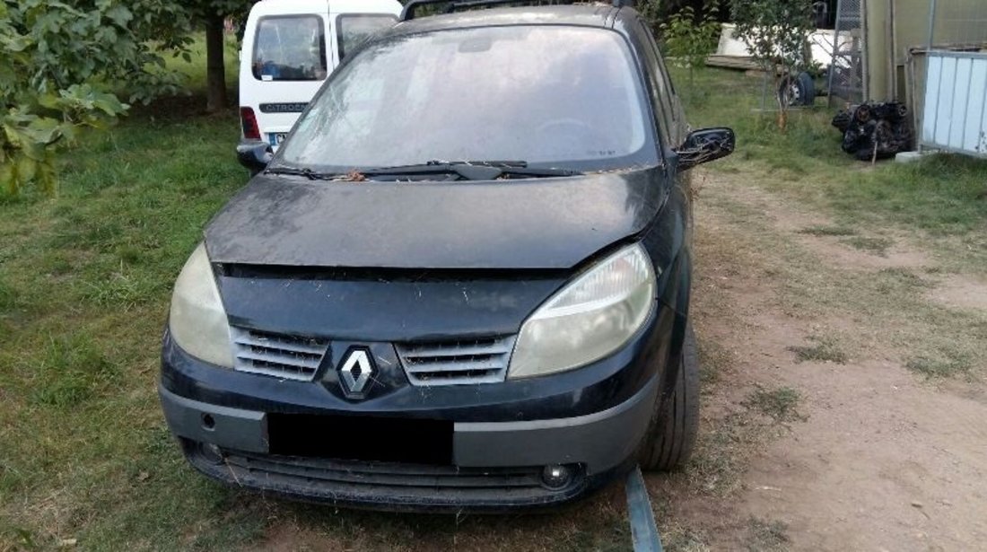 Dezmembrez Renault Scenic II