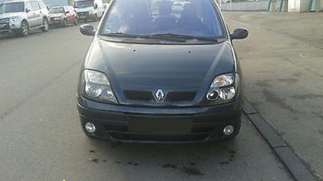 Dezmembrez Renault Scenic RX4 diesel 1 9 dCi 4x4