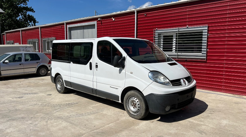 Dezmembrez Renault Trafic 2008 MONOVOLUM 2.0 DCI