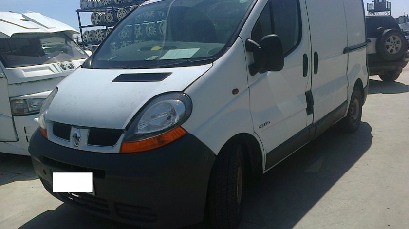 Dezmembrez Renault Trafic, an 2003