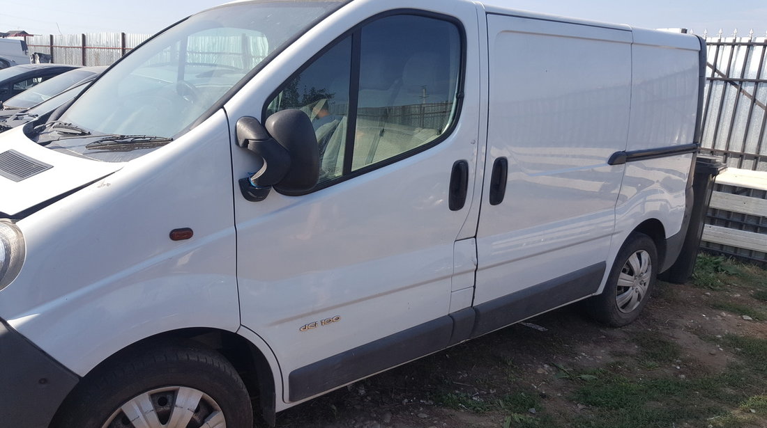 Dezmembrez renault trafic de marfa 1.9 dci 101 cai