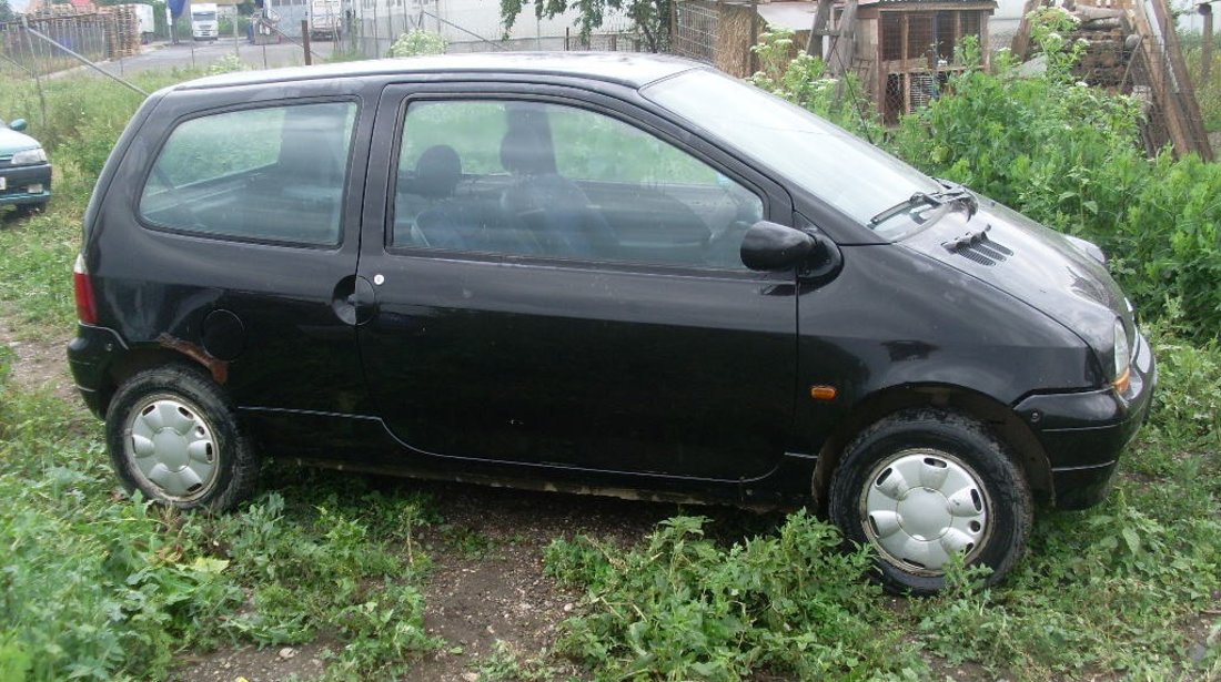 Dezmembrez renault twingo 1 2 1995 1998