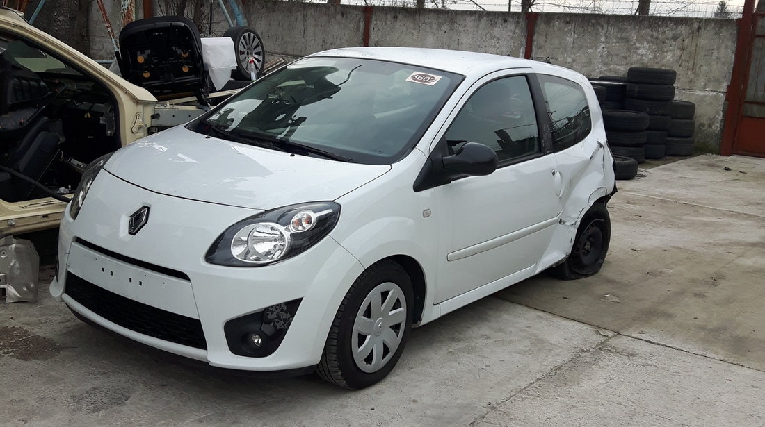 Dezmembrez Renault Twingo 2009 1.5DCI