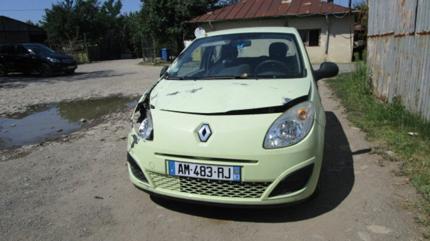 Dezmembrez Renault Twingo