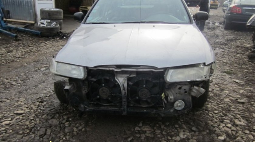 Dezmembrez Rover 400 2 0di