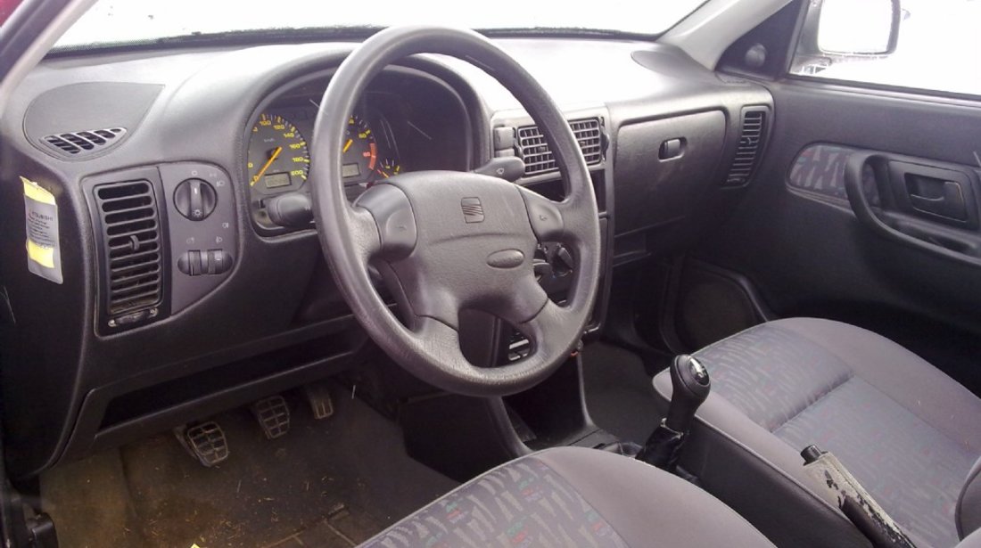 DEZMEMBREZ SEAT CORDOBA 1 6I AN 1999 55KW