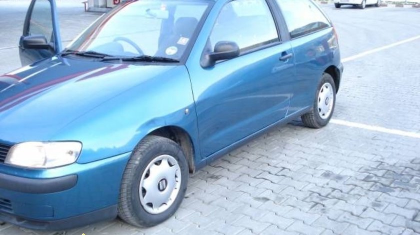 Dezmembrez Seat Ibiza 1999 2002 1 4 benzina cod Akk 2 4 usi