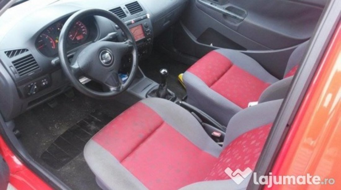 Dezmembrez Seat Ibiza Rosu 1999 2002 1.4 Mpi cod Aka 2 Usi