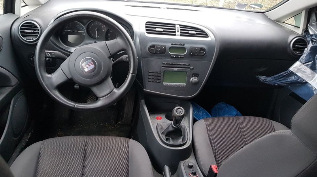 Dezmembrez Seat Leon 1P 1.4 TSi 122 cai cod motor CAXA cutie manuala an 2009