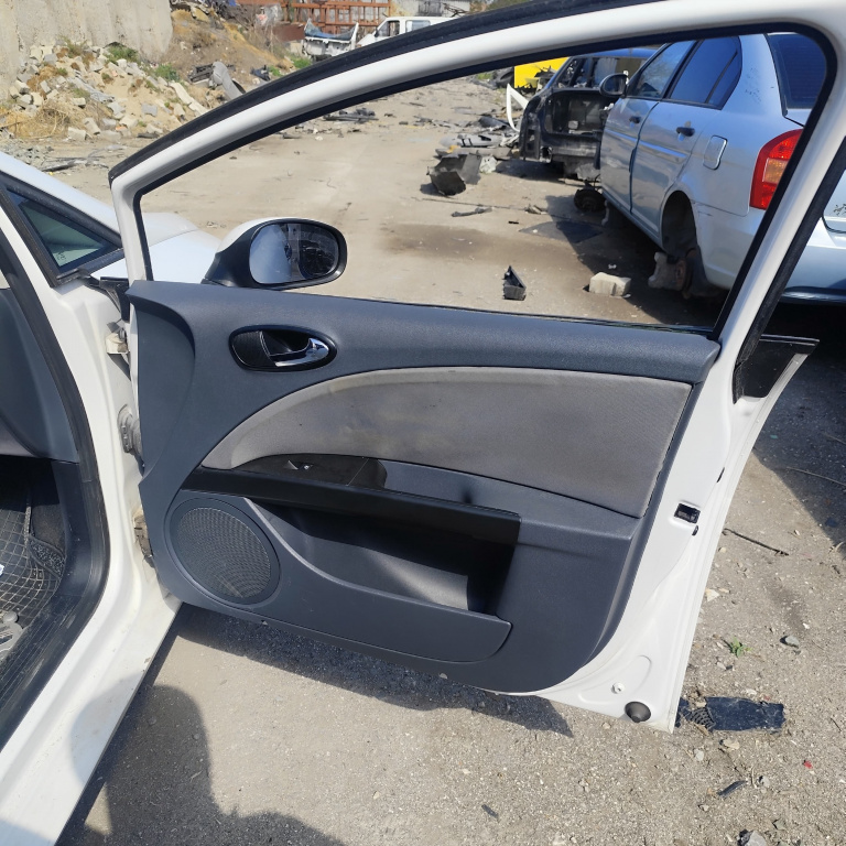 Dezmembrez Seat LEON (1P1) 2005 - 2012 1.4 16V BXW( CP: 86, KW: 63, CCM: 1390 ) Benzina