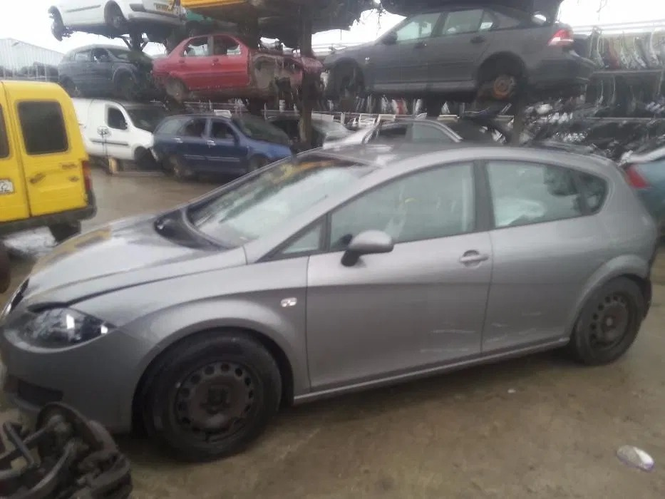 Dezmembrez Seat LEON (1P1) 2005 - 2012 None None( CP: None, KW: None, CCM: None ) None