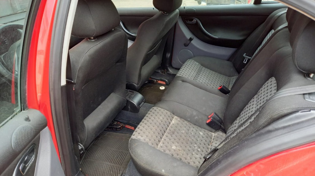 Dezmembrez Seat Leon 2001 Hatchback 1.6