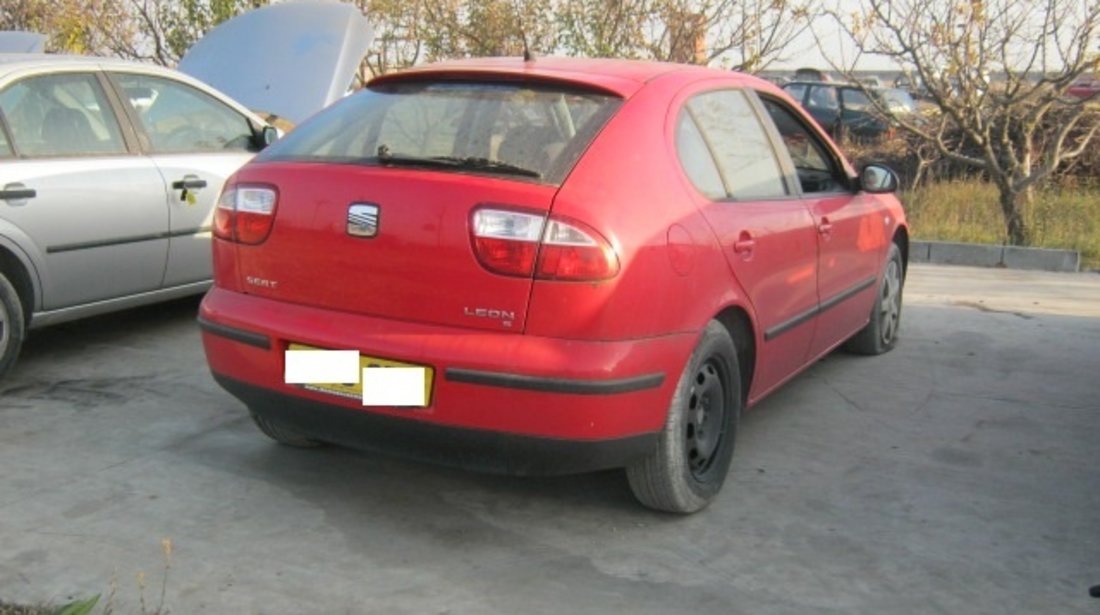 Dezmembrez Seat Leon din 2003, 1.6b,