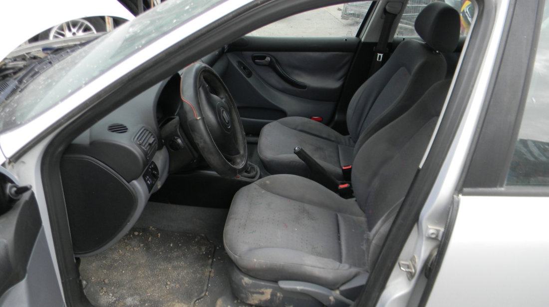 Dezmembrez Seat TOLEDO Mk 2 (1M) 1998 - 2006 1.9 TDI AHF ( CP: 110, KW: 81, CCM: 1896 ) Motorina