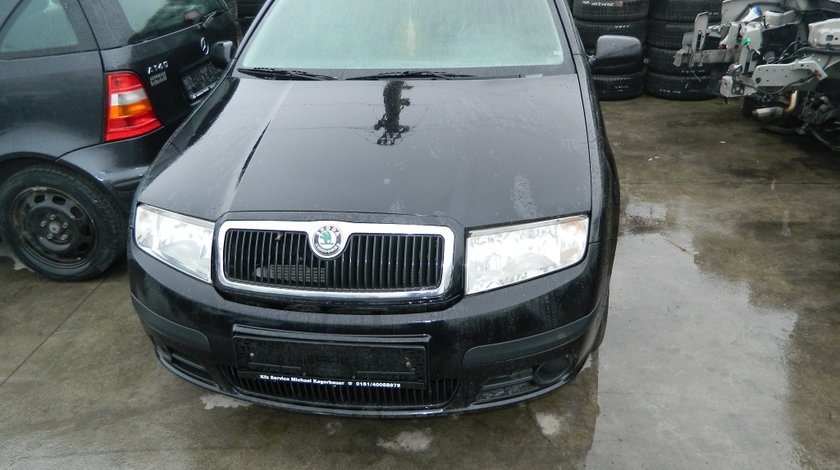 Dezmembrez Skoda Fabia 1