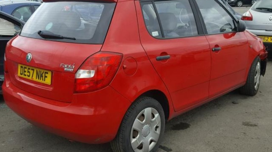 Dezmembrez Skoda Fabia 2, 1.2b