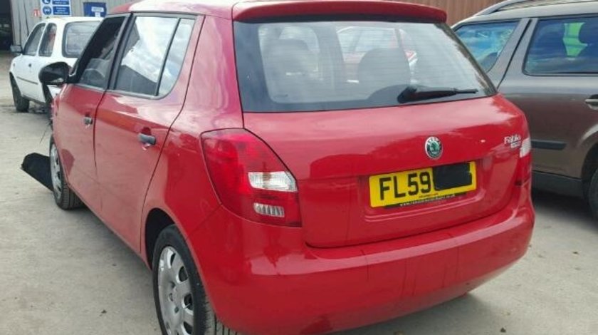 Dezmembrez Skoda fabia 2 1.2benz BME