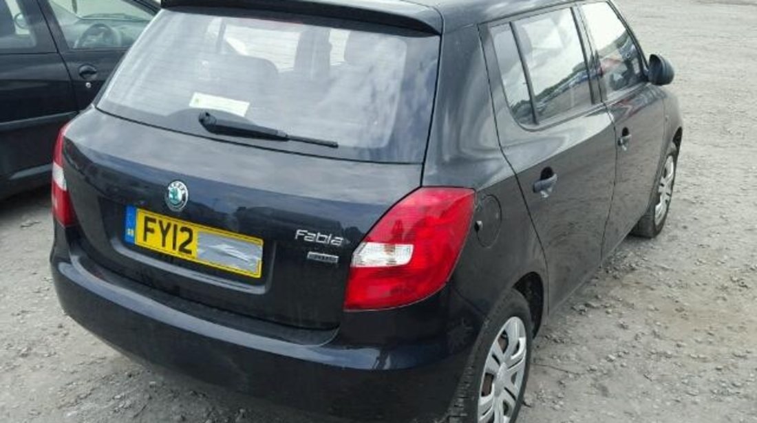 Dezmembrez Skoda Fabia 2 5j, 1.4benz