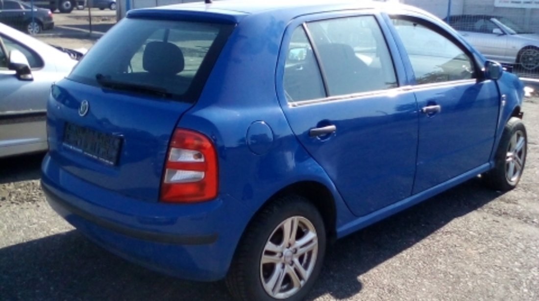 Dezmembrez Skoda Fabia ,an 2001