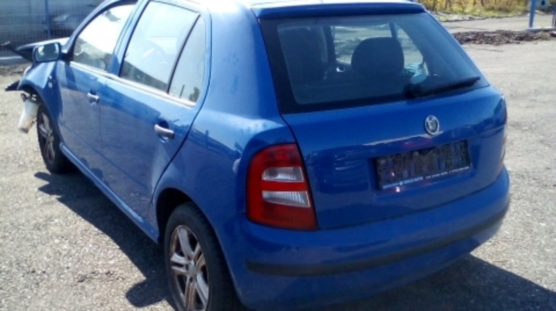 Dezmembrez Skoda Fabia ,an 2001