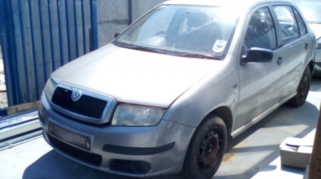 Dezmembrez Skoda Fabia, an 2006, motorizare 1.2