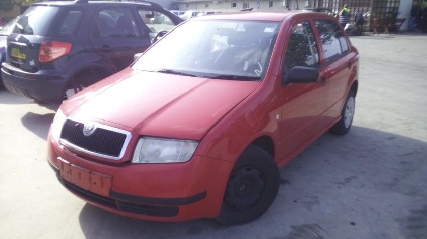 Dezmembrez Skoda Fabia din 2004, 1.2b,