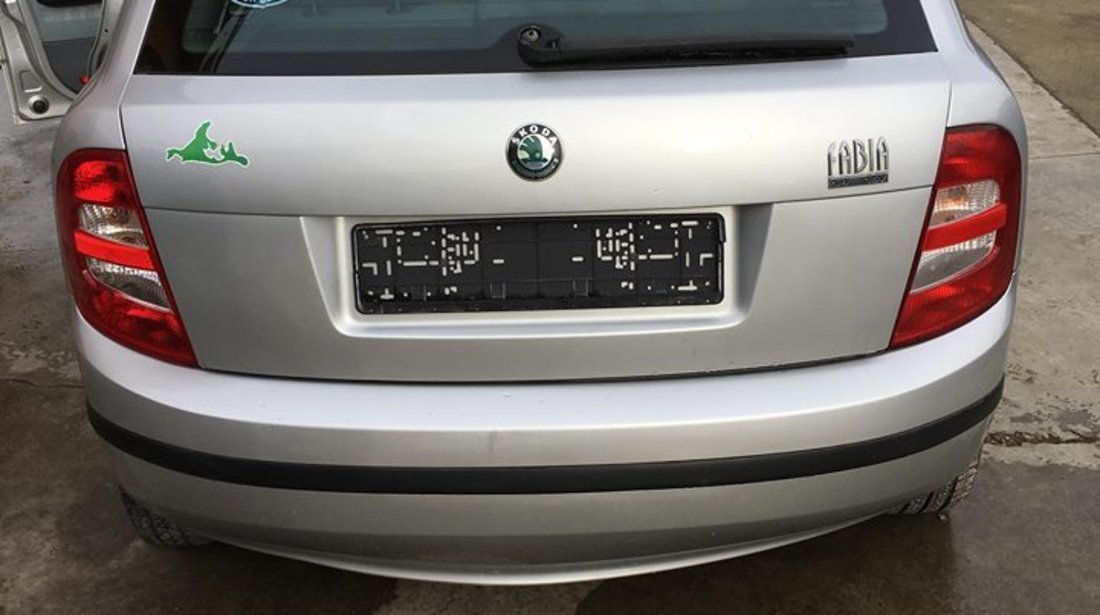 Dezmembrez Skoda Fabia