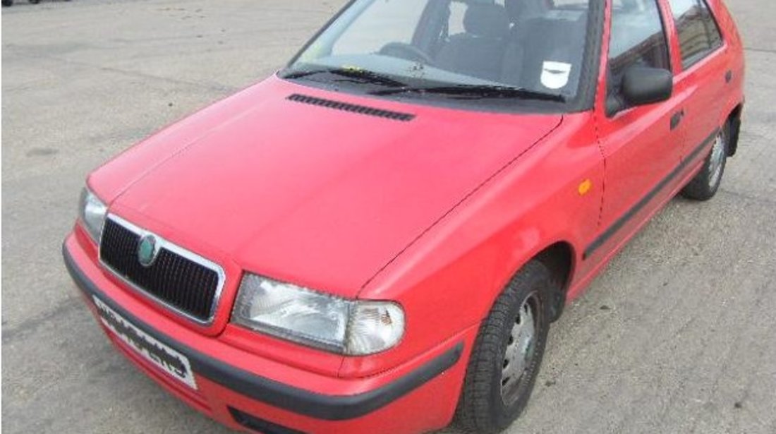 Dezmembrez Skoda Felicia din 2000, 1.3b,