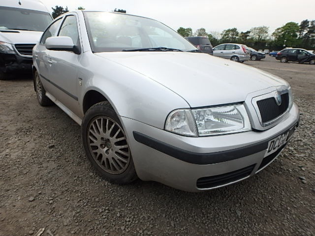 Dezmembrez Skoda Octavia 1, 1.9 tdi, AXR, orice piesa!