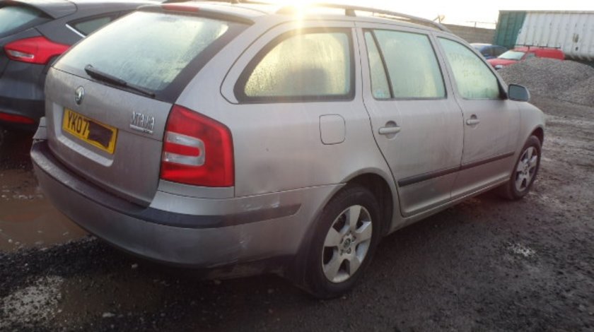 Dezmembrez Skoda octavia 2 1.9tdi 77kw