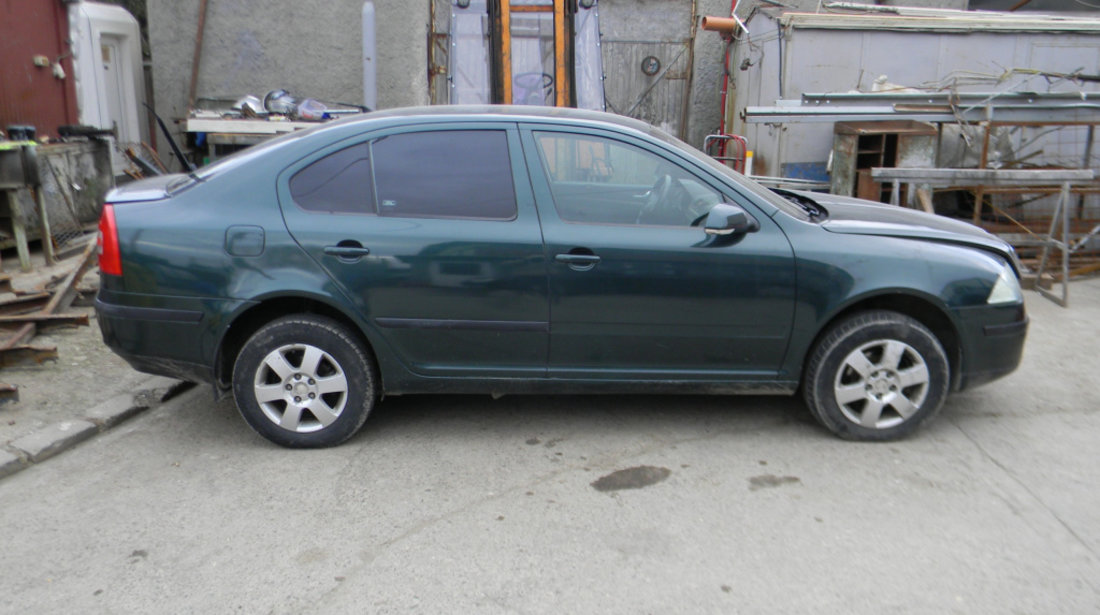 Dezmembrez Skoda OCTAVIA 2 (1Z) 2004 - 2013 1.9 TDI BJB ( CP: 105, KW: 77, CCM: 1896 ) Motorina