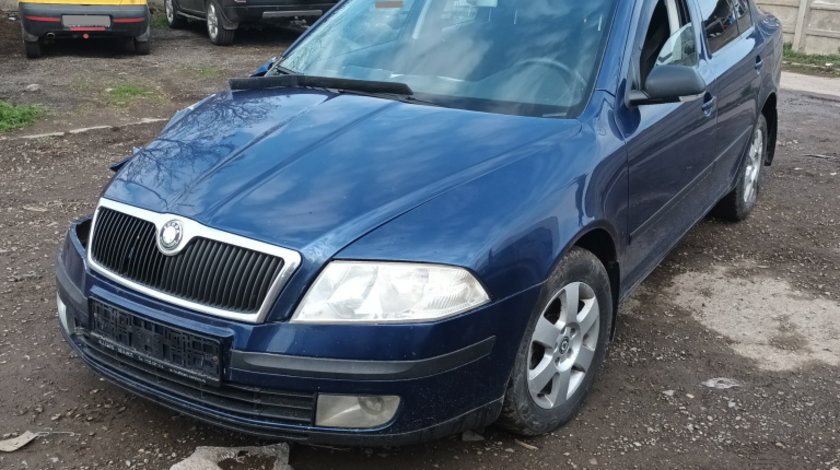 Dezmembrez Skoda OCTAVIA 2 (1Z) 2004 - 2013 2.0 TDI 16V BKD ( CP: 140, KW: 103, CCM: 1968 ) Motorina