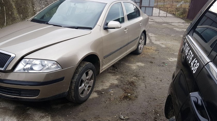 Dezmembrez Skoda Octavia 2 an 2006 motor 2.0 diesel