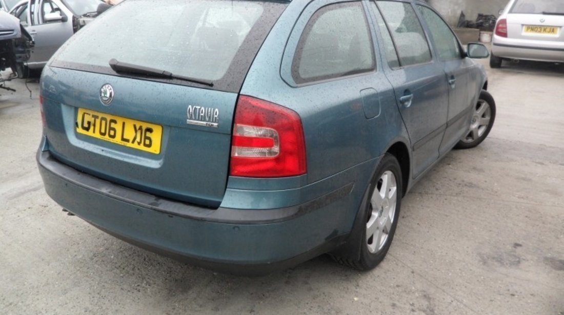 dezmembrez skoda octavia 2 break 2008 105 cp berlina