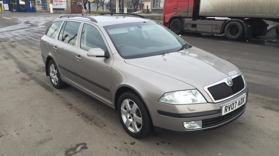 Dezmembrez Skoda Octavia 2 Combi 1.9 tdi bxe bkc 105 cp