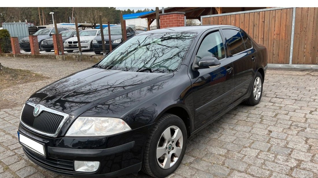 Dezmembrez Skoda Octavia 2 Facelift si Non-Facelift