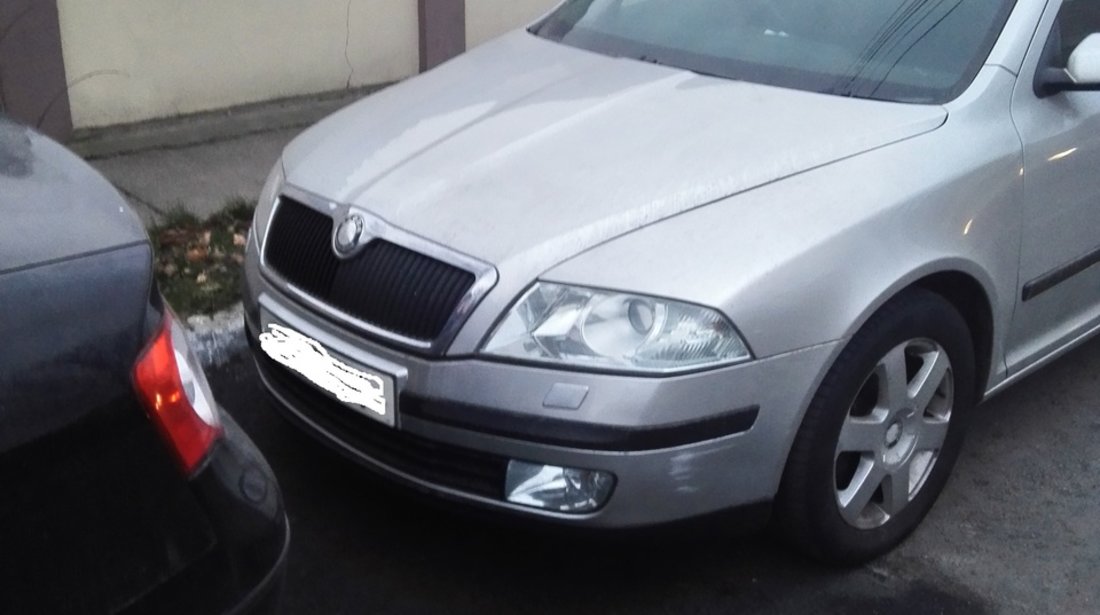 Dezmembrez skoda octavia 2 motor 1.9 TDI cutie automata DSG