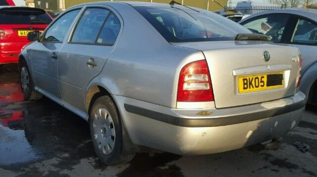 Dezmembrez Skoda Octavia 2005 1.9tdci